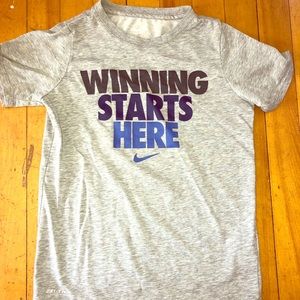 Boys size small Nike tshirt